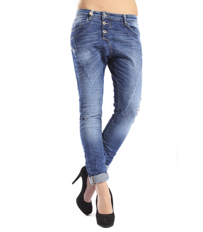 Please top baggy jeans